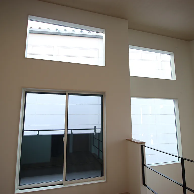 窓・サッシ